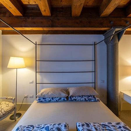 Youatmolino Canal View Apartment Венеция Экстерьер фото