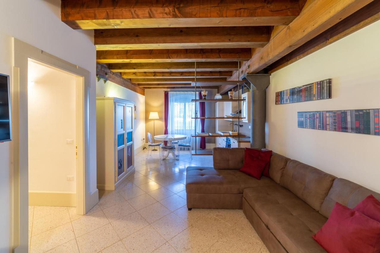 Youatmolino Canal View Apartment Венеция Экстерьер фото