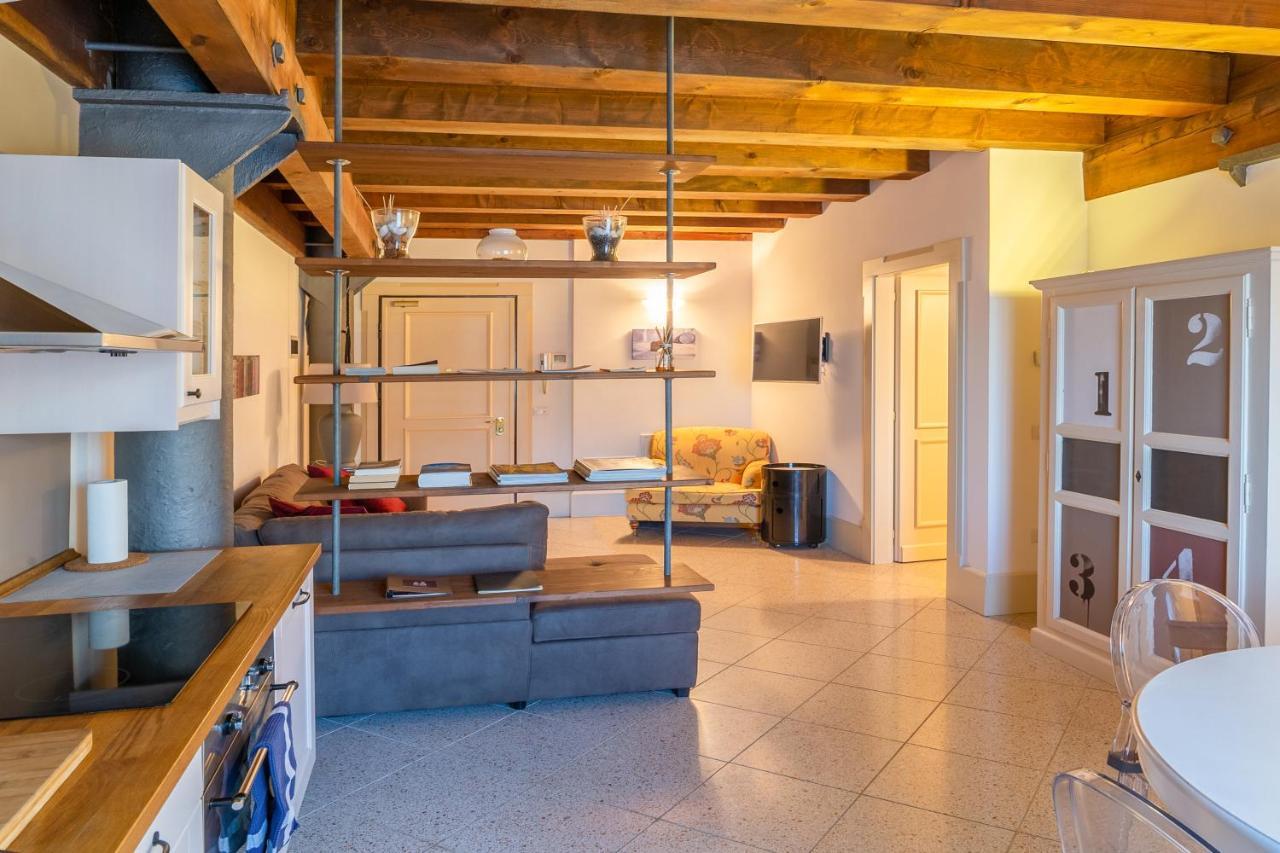 Youatmolino Canal View Apartment Венеция Экстерьер фото